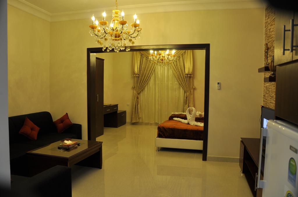 Al Bustan Crown Hotel 2 Arar Cameră foto